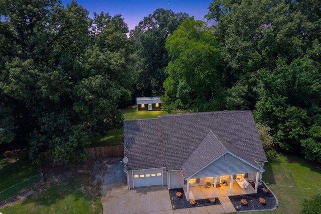 1039 TRAVIS DR, Brighton, TN 38011