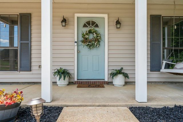 1039 TRAVIS DR, Brighton, TN 38011