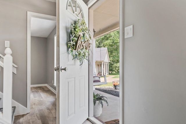 1039 TRAVIS DR, Brighton, TN 38011