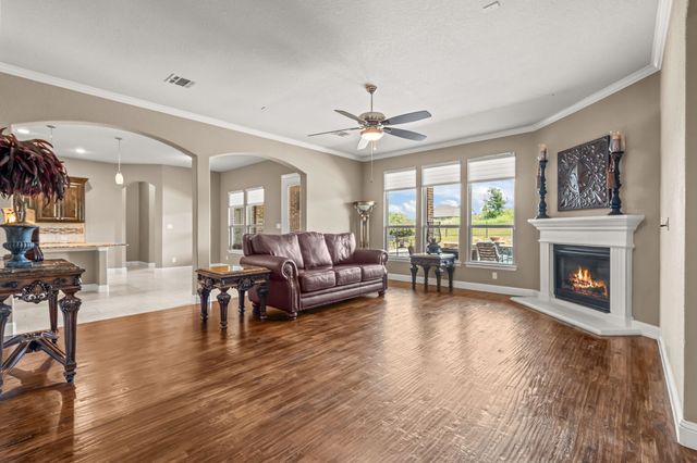 12731 Bella Roma Drive, Fort Worth, TX 76126