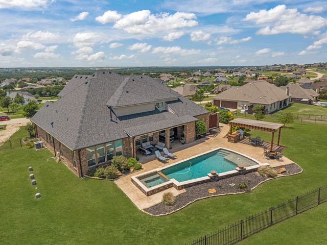 12731 Bella Roma Drive, Fort Worth, TX 76126