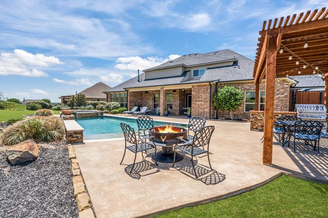 12731 Bella Roma Drive, Fort Worth, TX 76126