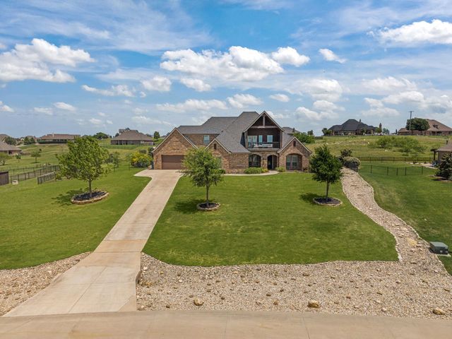 12731 Bella Roma Drive, Fort Worth, TX 76126