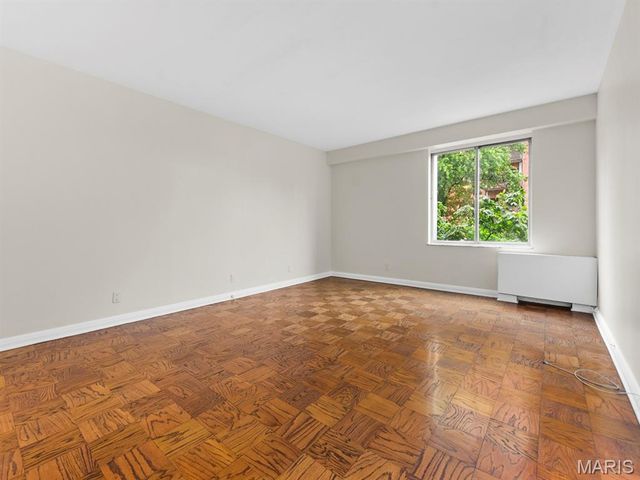 900 S Hanley Road 3D, Clayton, MO 63105