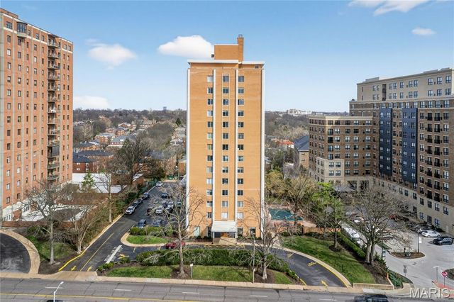 900 S Hanley Road 3D, Clayton, MO 63105