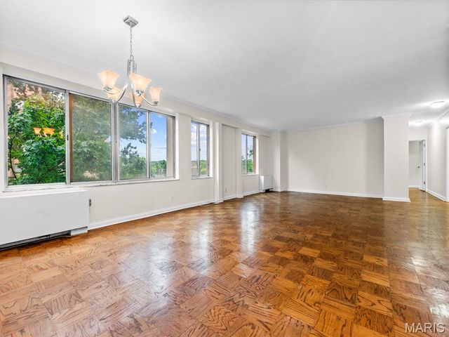 900 S Hanley Road 3D, Clayton, MO 63105