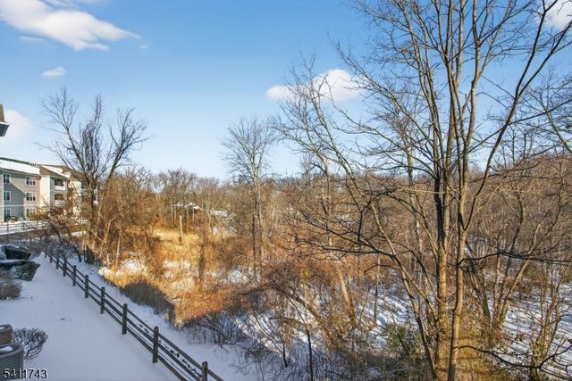 326 Sloan Ct 326, Matawan Boro, NJ 07747