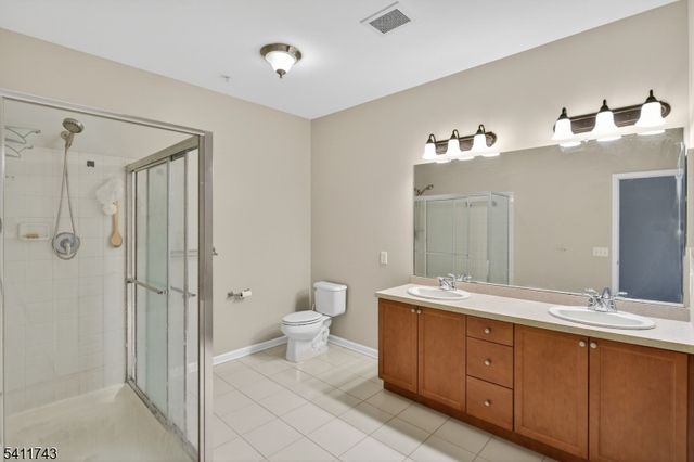 326 Sloan Ct 326, Matawan Boro, NJ 07747