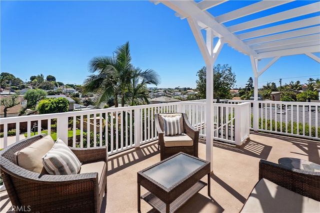 526 E Maple, El Segundo, CA 90245
