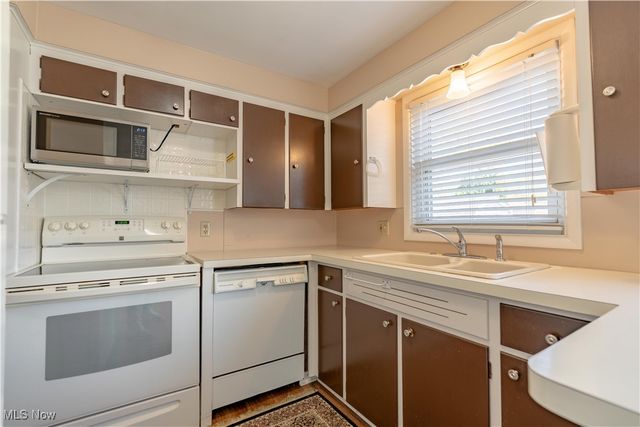 608 Werstler Avenue NW, North Canton, OH 44720