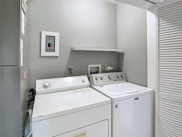 6786 CAROVEL AVENUE, North Port, FL 34287