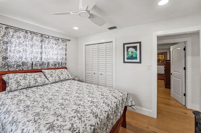 6825 11TH AVENUE N, St Petersburg, FL 33710