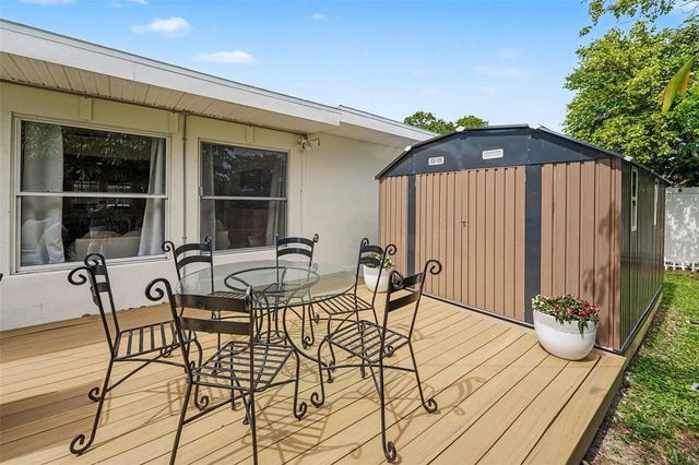 6825 11TH AVENUE N, St Petersburg, FL 33710