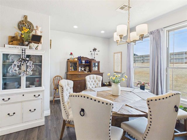 13111 NE Jaguar Ln, Elgin, OK 73538