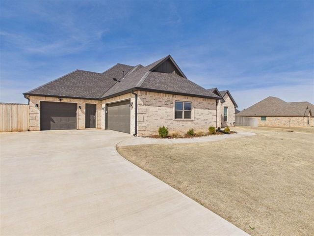 13111 NE Jaguar Ln, Elgin, OK 73538