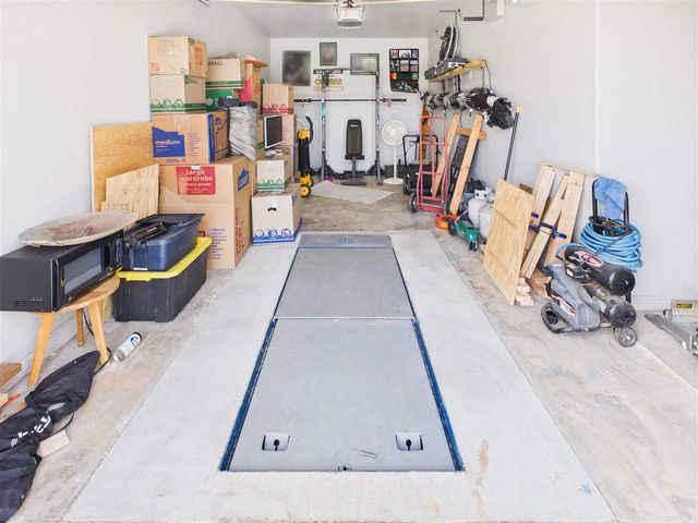 13111 NE Jaguar Ln, Elgin, OK 73538