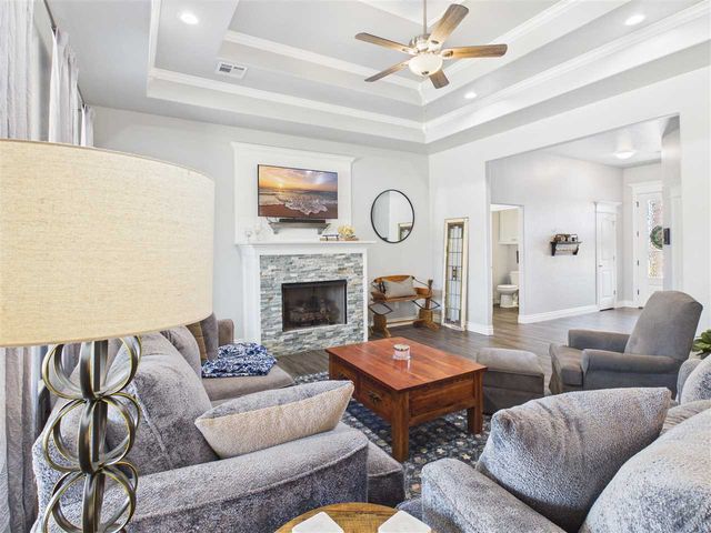 13111 NE Jaguar Ln, Elgin, OK 73538