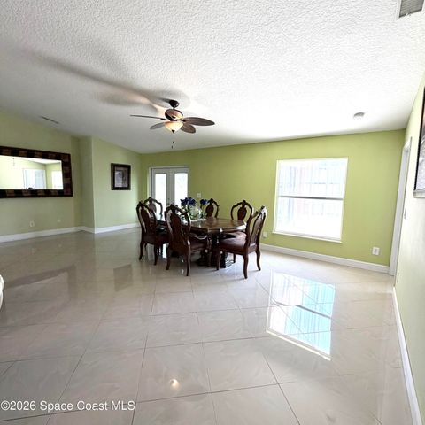 2601 Lakehurst Avenue SW, Palm Bay, FL 32908
