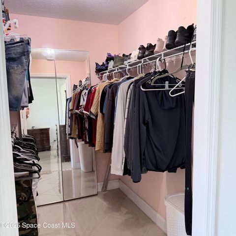 2601 Lakehurst Avenue SW, Palm Bay, FL 32908