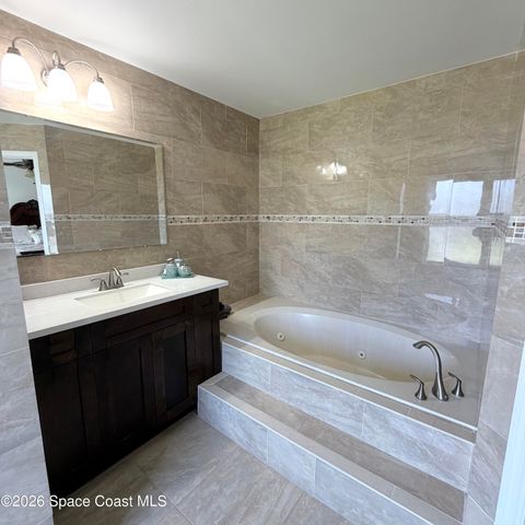 2601 Lakehurst Avenue SW, Palm Bay, FL 32908