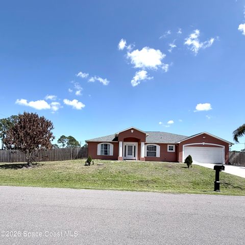 2601 Lakehurst Avenue SW, Palm Bay, FL 32908