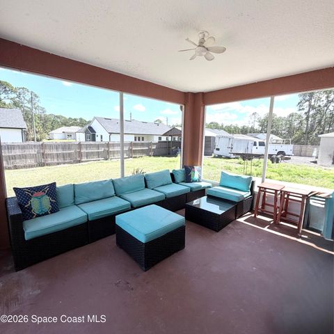 2601 Lakehurst Avenue SW, Palm Bay, FL 32908