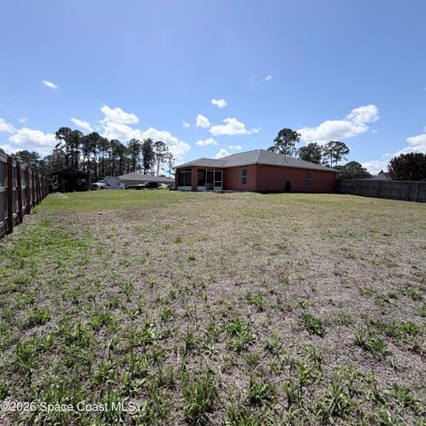 2601 Lakehurst Avenue SW, Palm Bay, FL 32908