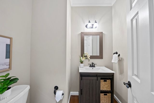 104 Fentress Court, Cary, NC 27519