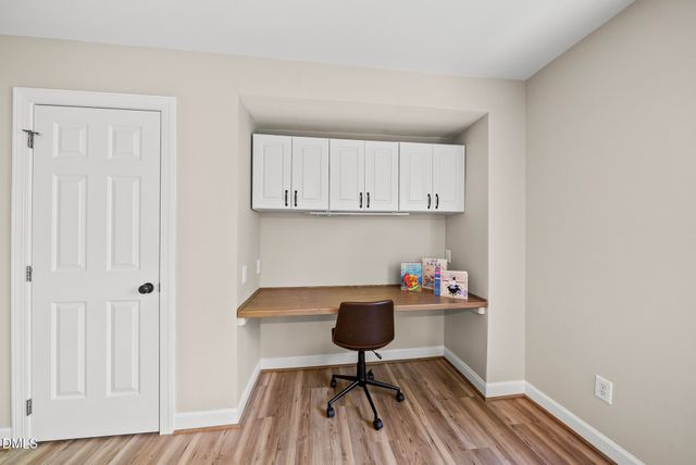 104 Fentress Court, Cary, NC 27519