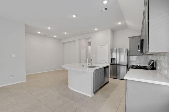 11411 Raven Claw Drive, Tomball, TX 77375