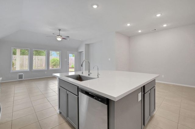 11411 Raven Claw Drive, Tomball, TX 77375