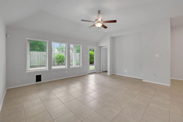 11411 Raven Claw Drive, Tomball, TX 77375