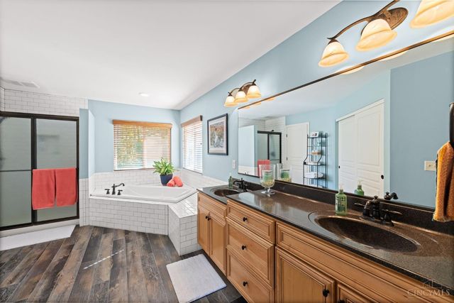 6250 Avebury Court, Hamilton Twp, OH 45152