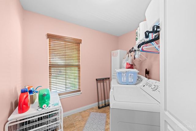 6250 Avebury Court, Hamilton Twp, OH 45152