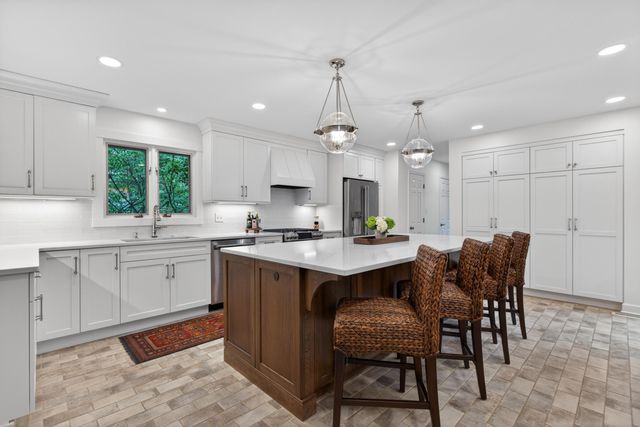 2063 Manor Drive, Lexington, KY 40502