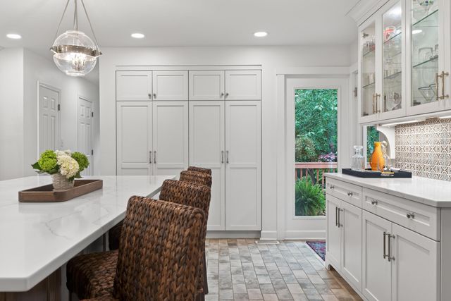 2063 Manor Drive, Lexington, KY 40502