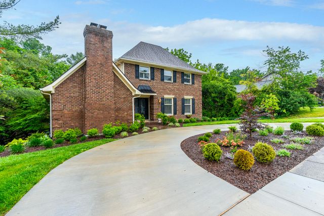 2063 Manor Drive, Lexington, KY 40502