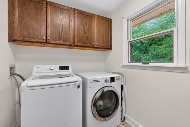 2063 Manor Drive, Lexington, KY 40502