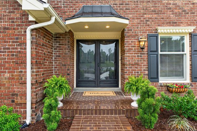 2063 Manor Drive, Lexington, KY 40502