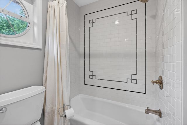 2063 Manor Drive, Lexington, KY 40502