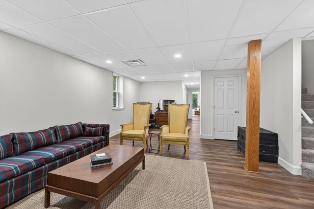 2063 Manor Drive, Lexington, KY 40502