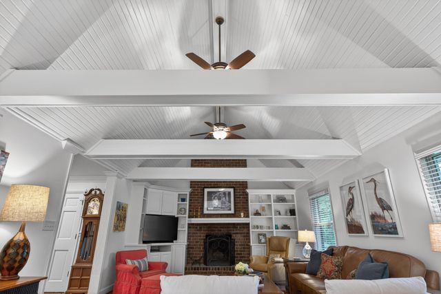 2063 Manor Drive, Lexington, KY 40502