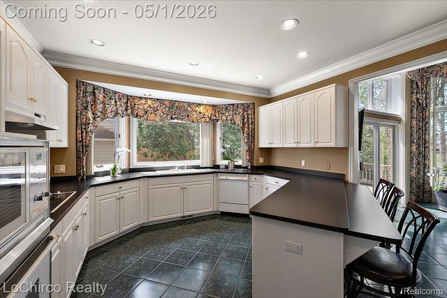 14382 Knightsbridge Drive, Shelby Charter Township, MI 48315