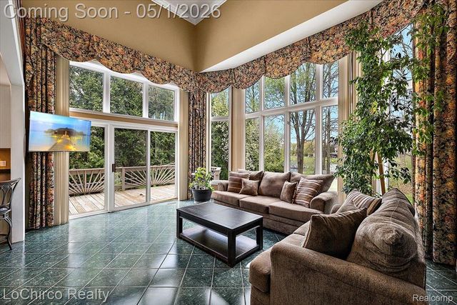 14382 Knightsbridge Drive, Shelby Charter Township, MI 48315