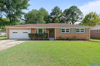 804 Mountain Gap Road, Huntsville, AL 35803