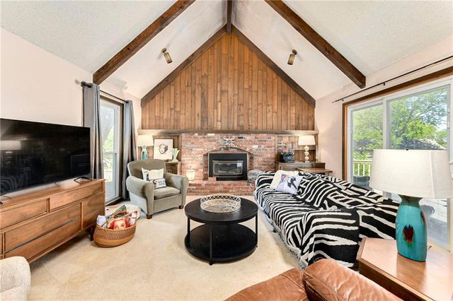 10941 Nieman Road, Overland Park, KS 66210
