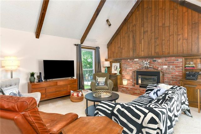 10941 Nieman Road, Overland Park, KS 66210