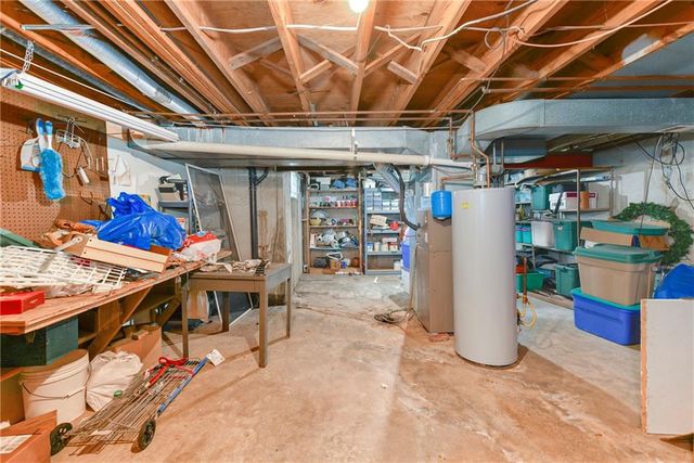 10941 Nieman Road, Overland Park, KS 66210