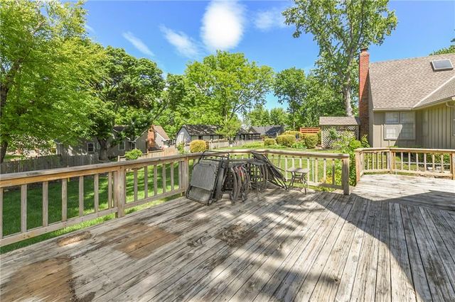 10941 Nieman Road, Overland Park, KS 66210
