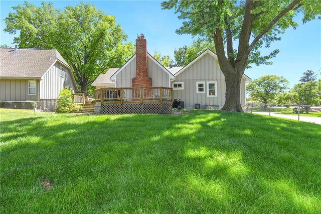 10941 Nieman Road, Overland Park, KS 66210